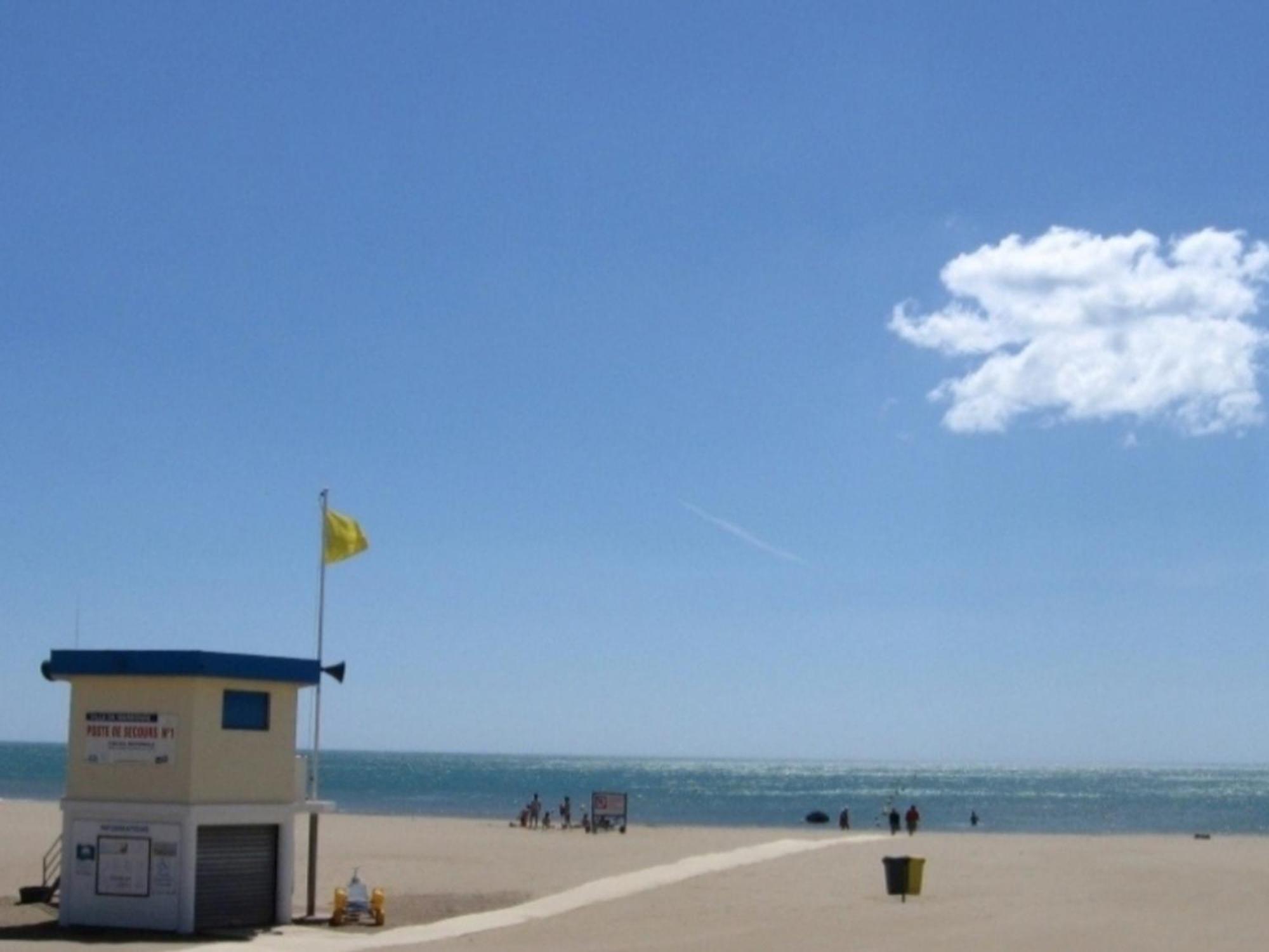 T3 Avec Climatisation Et Parking, Proche Plage, 4 Pers, Narbonne-plage - Fr-1-795-65 Apartment *