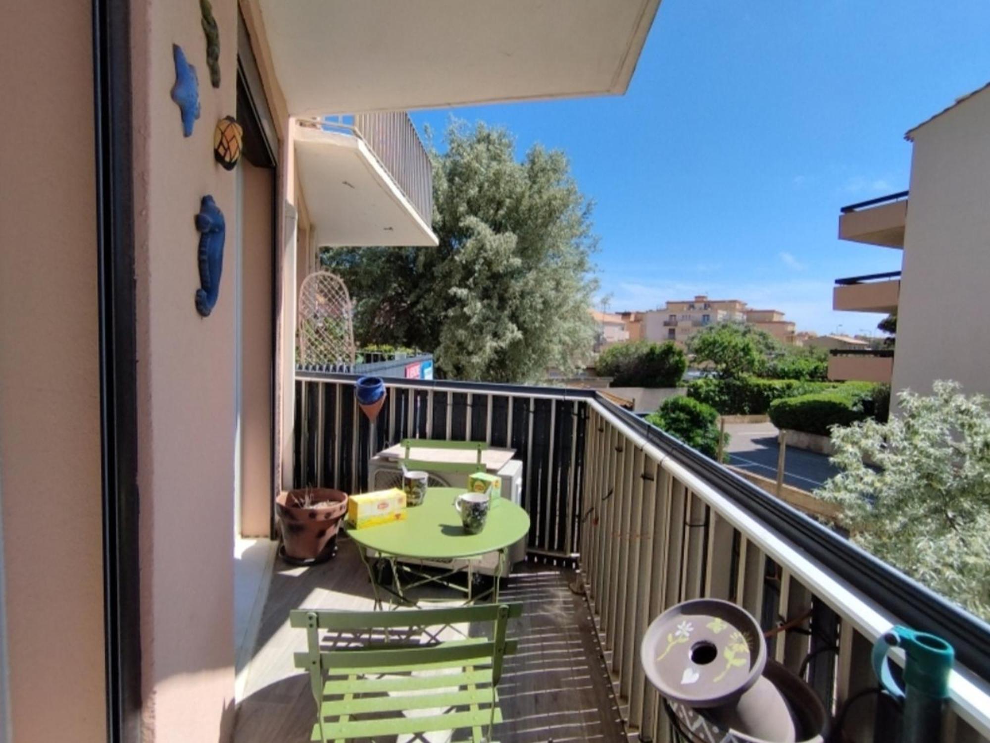 Apartment T3 Avec Climatisation Et Parking, Proche Plage, 4 Pers, Narbonne-plage - Fr-1-795-65 Narbonne