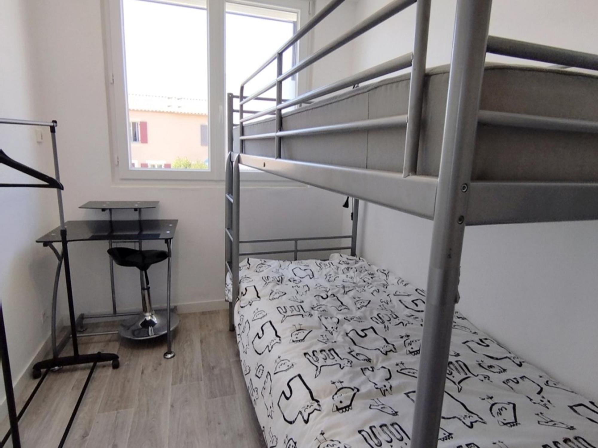 Apartment T3 Avec Climatisation Et Parking, Proche Plage, 4 Pers, Narbonne-plage - Fr-1-795-65